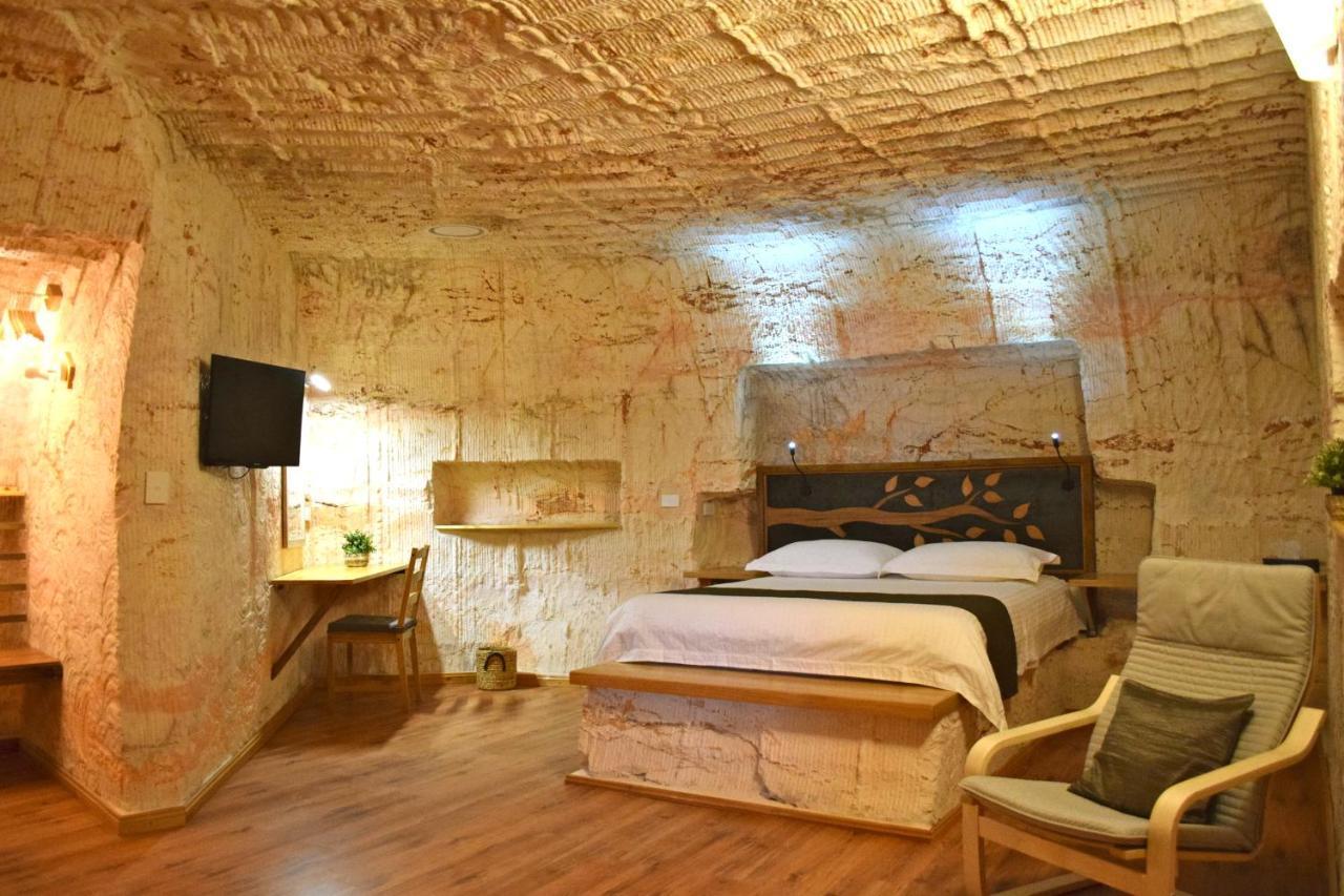 Dug Out B&B Coober Pedy Exterior foto