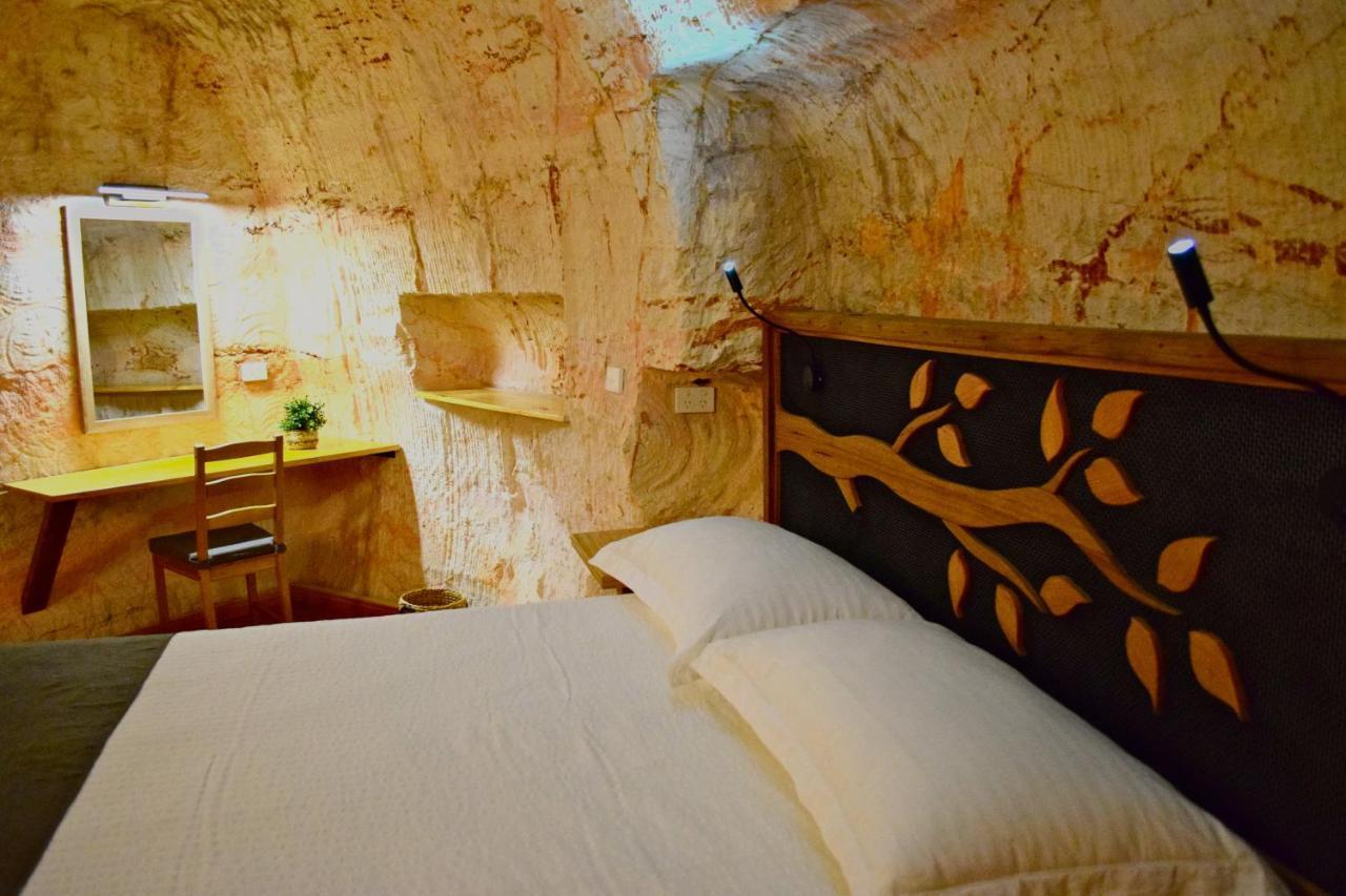 Dug Out B&B Coober Pedy Exterior foto